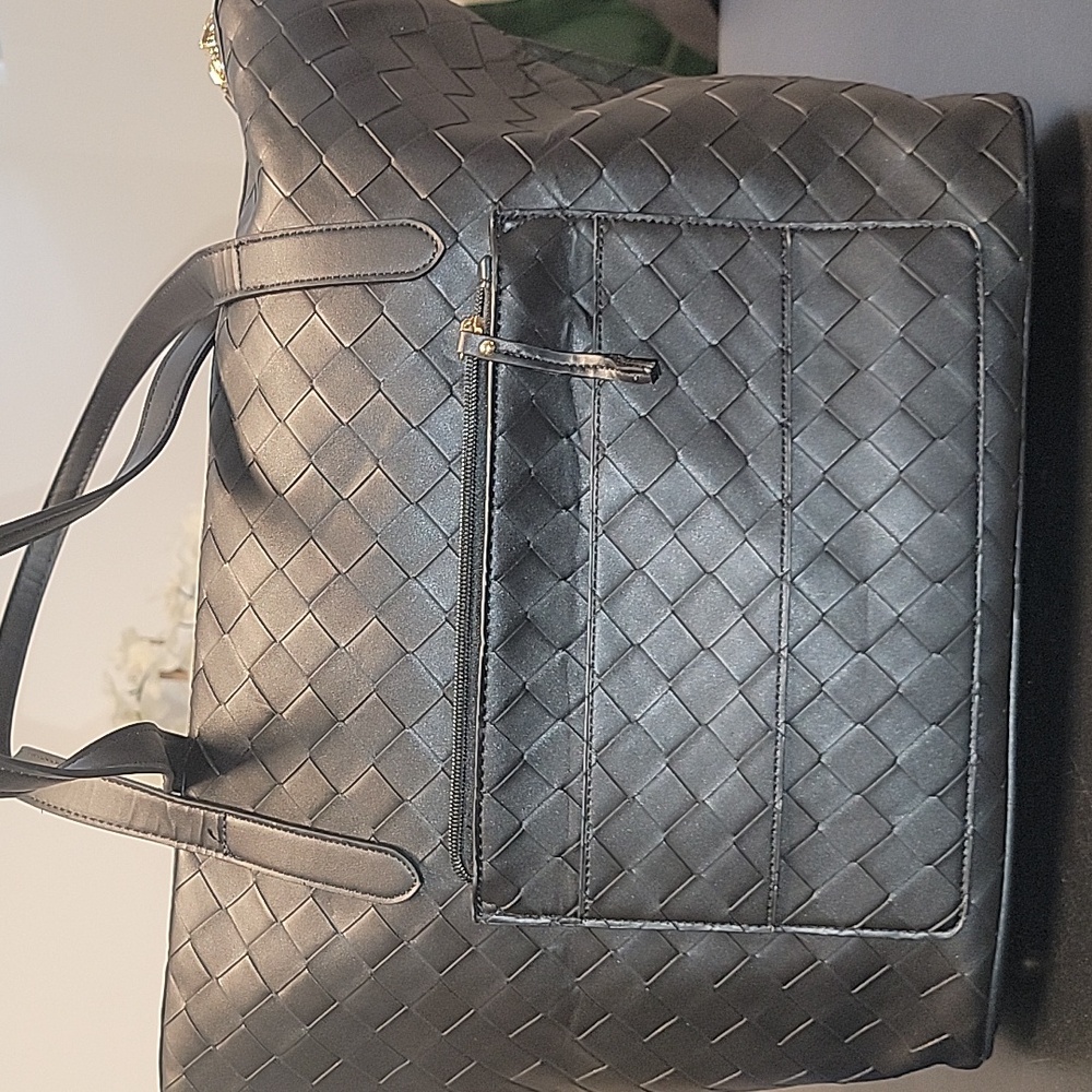 Ellen Tracy Black and Gold Woven Laptop Work Tote NWOT
